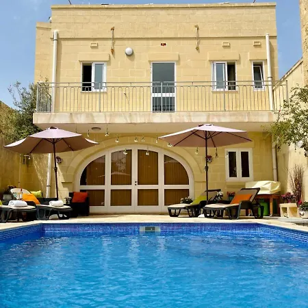Ellie Boo Bed & Breakfast Xewkija