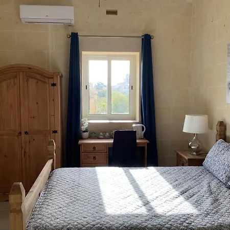 Ellie Boo Bed & Breakfast